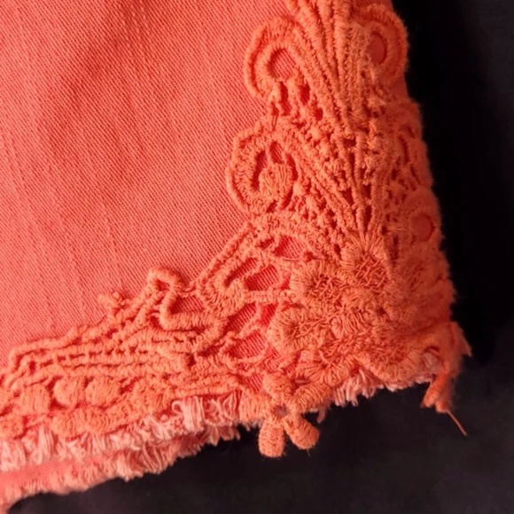 Coral Denim Shorts w Floral Embellishment on Hips - Picture 4 of 7